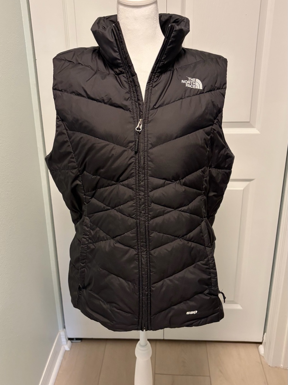 North Face 550 Women's Black Quilted Insulated Vest
